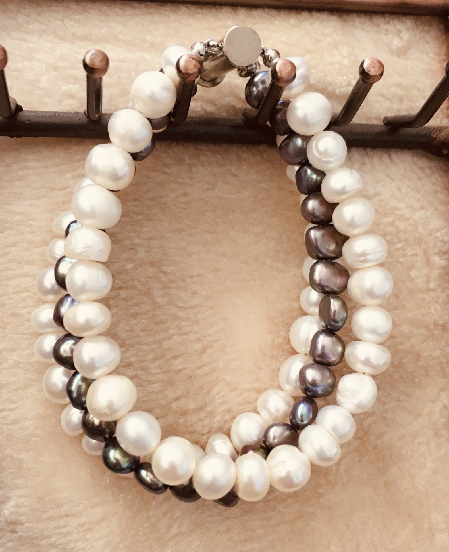 freshwater-pearl-beaded-bracelet.jpg